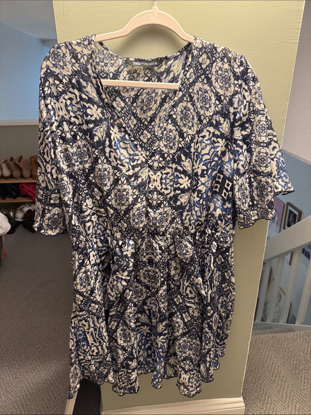 Zara Navy and White Printed V-Neck Short Sleeve Dress